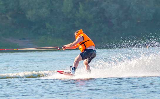 Seguro de viaje para el wakeboard